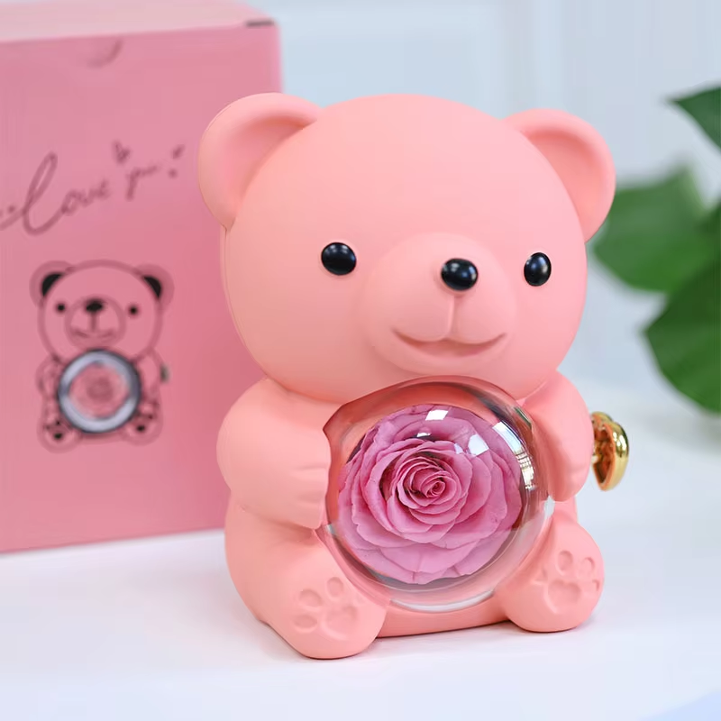 The real flowers displayed in rotation are processed and never wither. The jewelry box in the shape of a bear is suitable for gifting to wives, relatives, and friends on various festivals