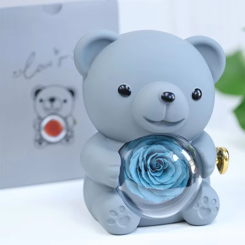 The real flowers displayed in rotation are processed and never wither. The jewelry box in the shape of a bear is suitable for gifting to wives, relatives, and friends on various festivals