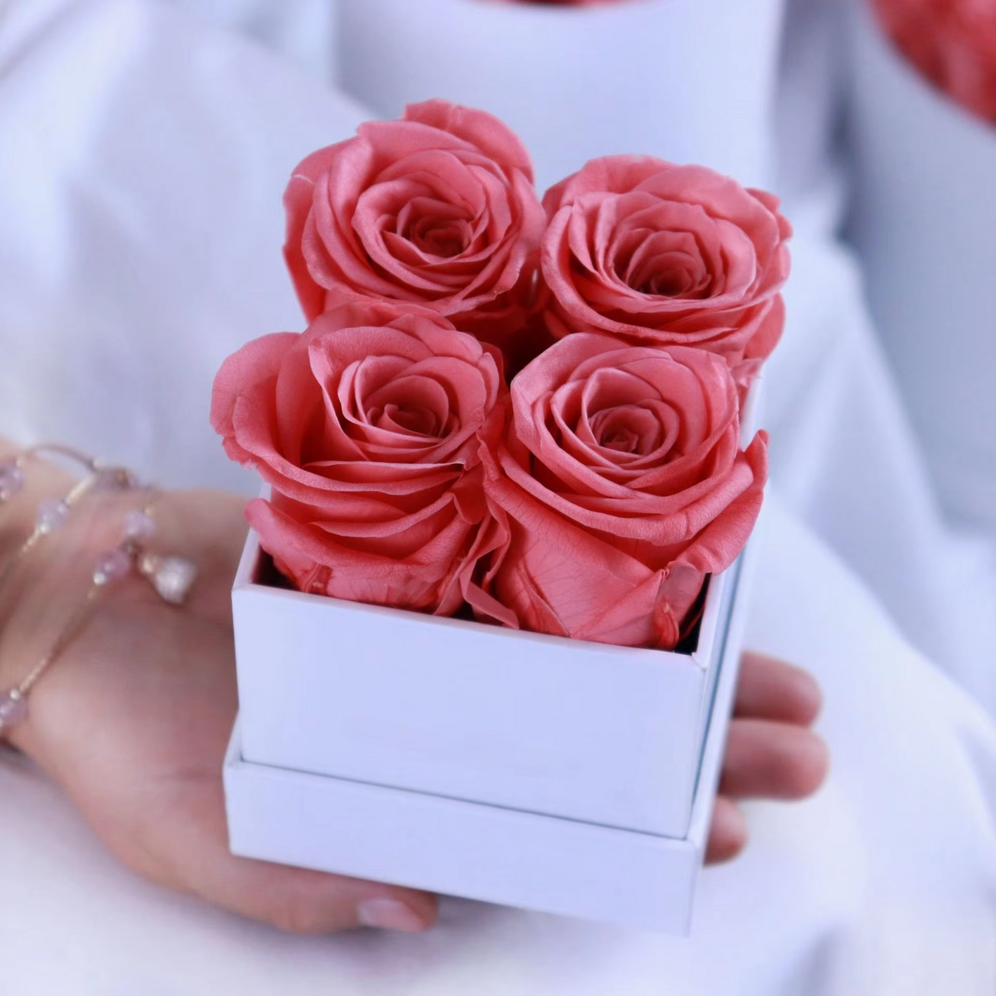 Forever Roses in a Box. Preserved Flower Rose Gifts for Mom, Women, Love, Wife, Girlfriend, Grandma. Eternal Roses Box Gift on Mother's Day, Birthday, Valentines, Anniversary.